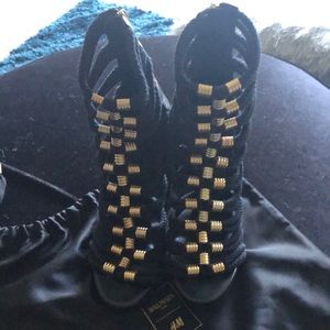 B A L M A I N _ Gladiator